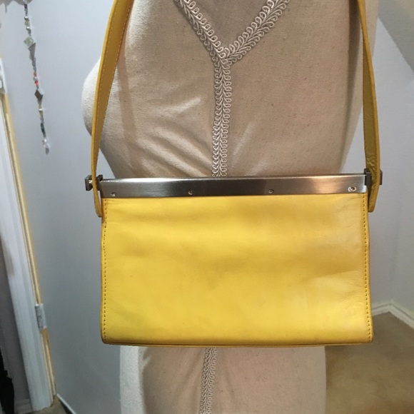 Kenneth Cole Genuine Leather Baguette Purse - Picture 3 of 8